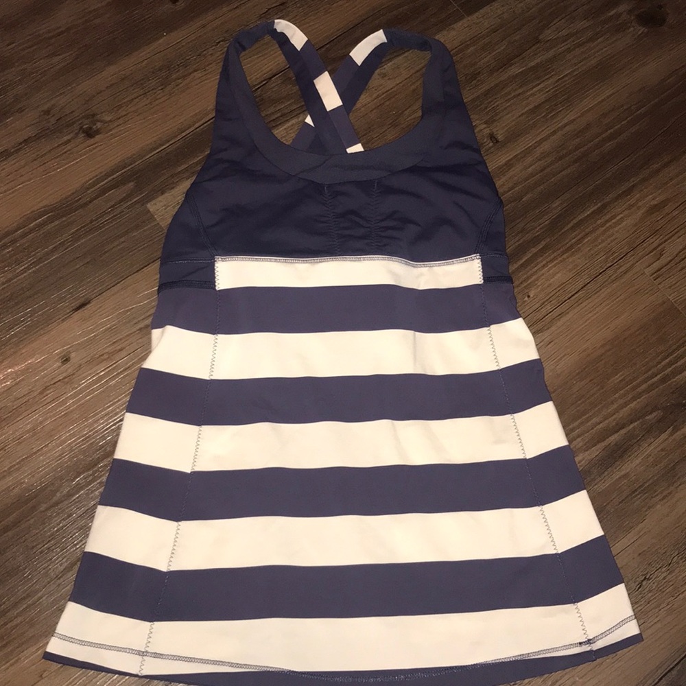 Lululemon tank